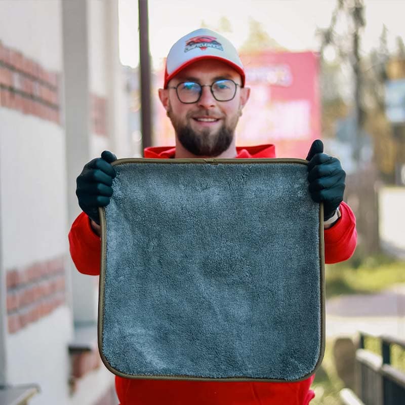 Maksymalna Grubość - Najgrubsza Mikrofibra do Samochodów